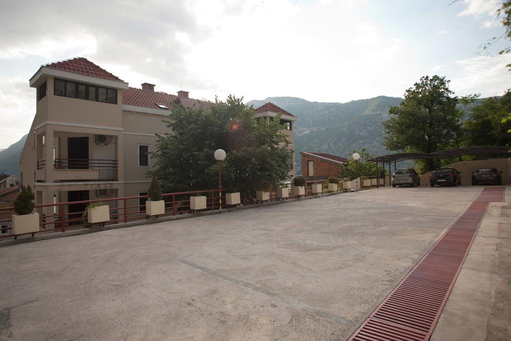 Apartments Villa Illyrik ريسان المظهر الخارجي الصورة